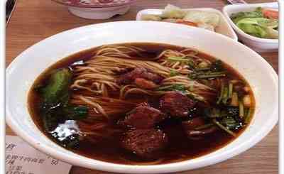小豆面館加盟費多少錢？小本生意，店鋪規(guī)模可大可小，經(jīng)營起來也非常的簡單。