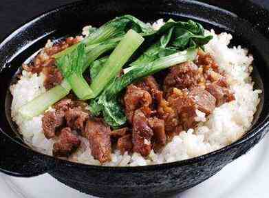 巧阿婆砂鍋飯 為你譜寫快餐的主打歌