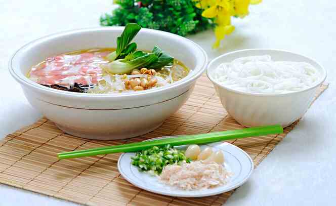 哪個(gè)米線好吃又賺錢(qián) 大鼓米線人人都說(shuō)好