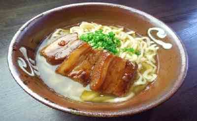 麥連吉味面館加盟費比較便宜，選址也比較靈活，是大眾創(chuàng)業(yè)的好選擇
