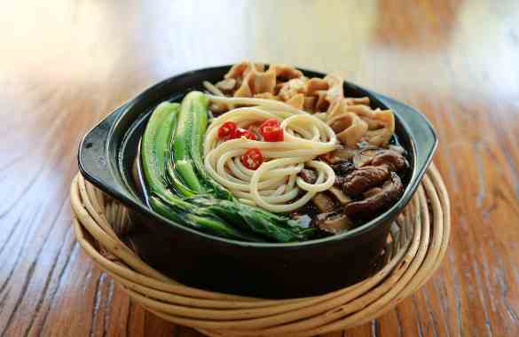 餐廳怎樣讓顧客覺得實(shí)惠 米線行業(yè)利潤高創(chuàng)業(yè)很成功