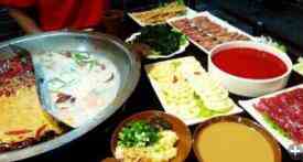 有這樣一種獨(dú)特的火鍋店 就不愁沒(méi)有客人