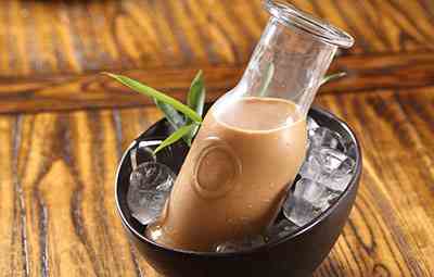 創(chuàng)業(yè)選擇奶茶店加盟 開店做好營銷利潤豐厚