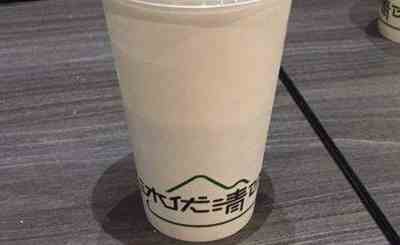 沐優(yōu)清飲奶茶質(zhì)量過硬 堅持現(xiàn)點現(xiàn)做