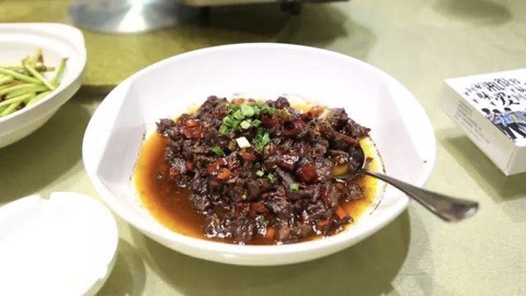 19年37個店年收入數億，她創(chuàng)造了無一店關停、個個賺錢的神話！