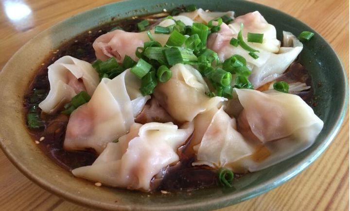 特色小吃加盟餛飩和抄手有什么區別？