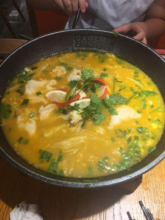苗小壇酸湯魚撈飯加盟開店聚美味財(cái)富，大商機(jī)