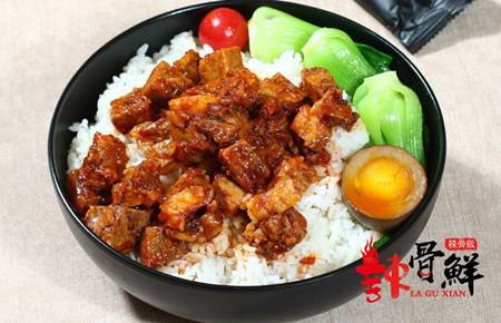 辣骨飯加盟、辣骨鮮辣骨飯好不好