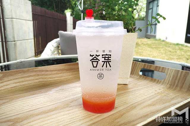 品牌果汁飲品加盟項目答案茶加盟費大概多少