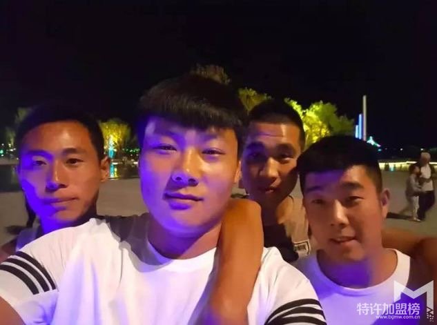 真實(shí)開店加盟故事一飛行的大疆麥客