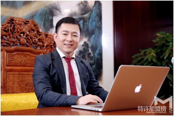 12年運(yùn)作香辣蝦加盟店初心不改，而今變革特許加盟連鎖模式再創(chuàng)未來