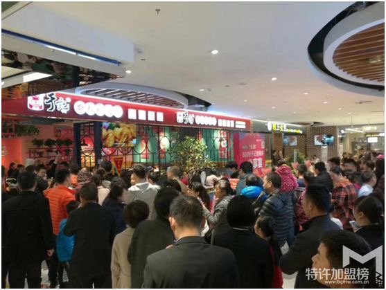 12年運(yùn)作香辣蝦加盟店初心不改，而今變革特許加盟連鎖模式再創(chuàng)未來