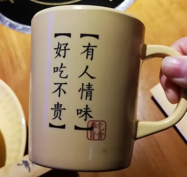做小本生意開店加盟餐飲小吃前景怎么樣？