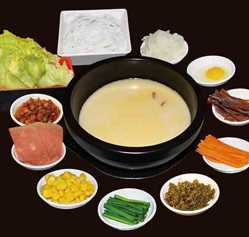 2018投資創(chuàng)業(yè)哪個(gè)品牌好?過(guò)橋米線很不錯(cuò)
