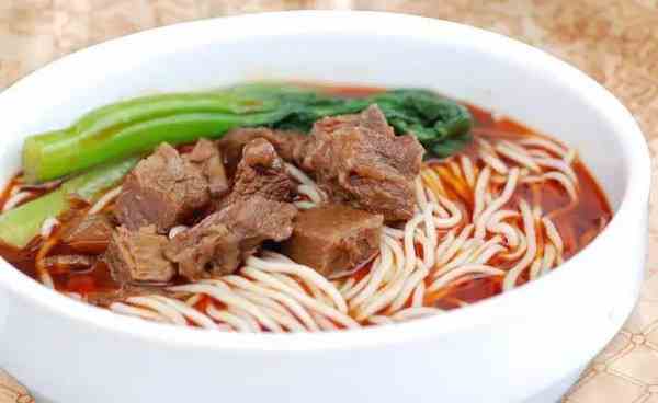 包福記牛肉面館確保廣大加盟商能夠輕松開(kāi)店，簡(jiǎn)單盈利!