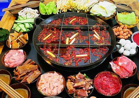 正宗重慶根據(jù)地火鍋加盟怎么樣？門店經(jīng)營技巧有哪些