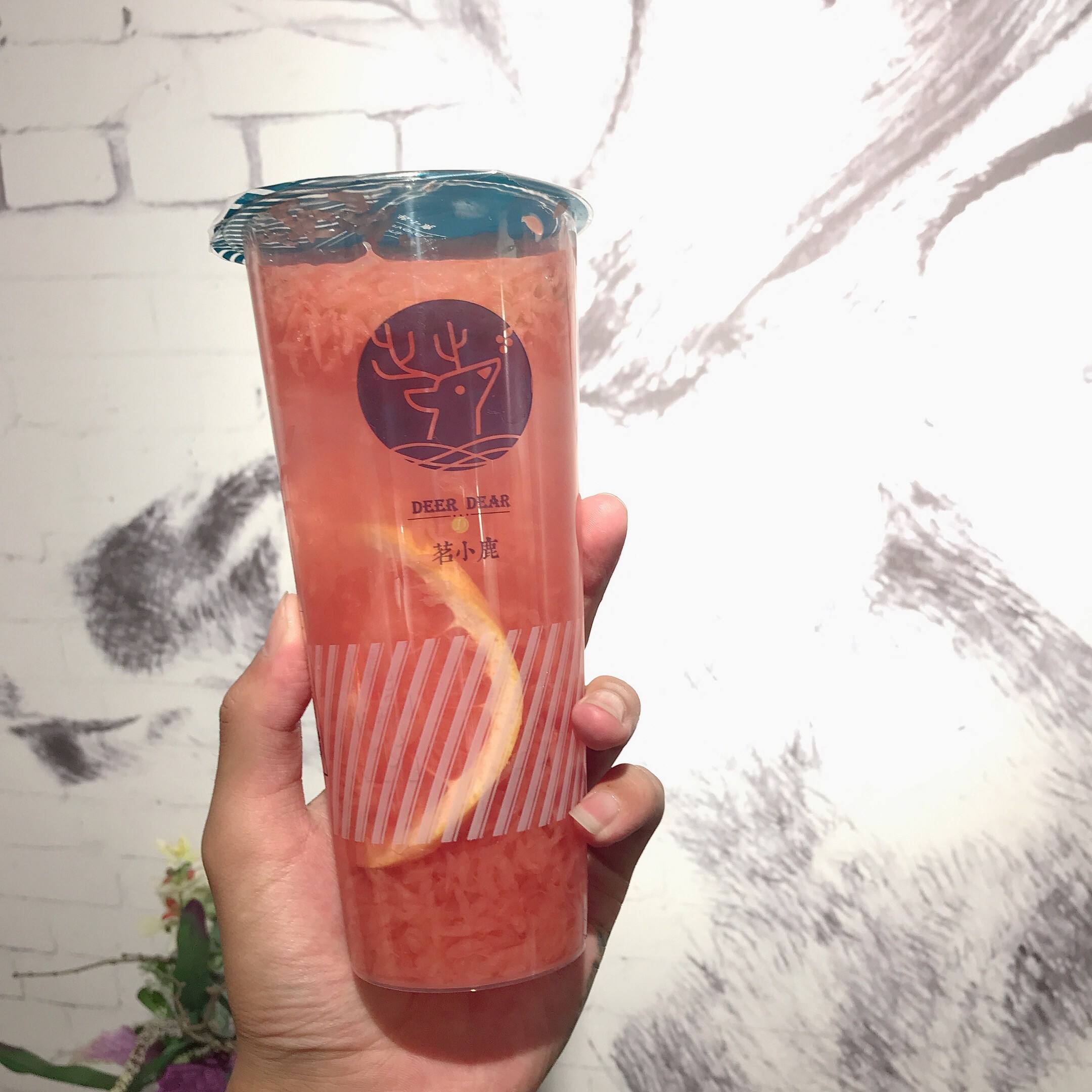 開家茗小鹿奶茶加盟店怎么樣？門店選址怎么做