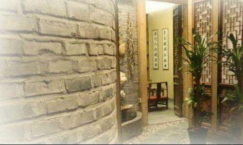 范長偉艾灸加盟怎么樣?加盟開店利潤大嗎?