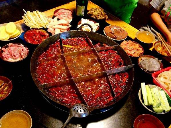 今年做餐飲加盟店還掙錢嗎?