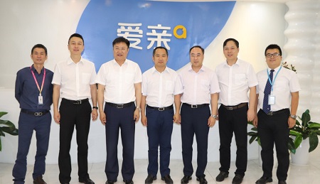 愛親母嬰加盟費用合理與伊利加深合作