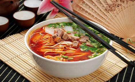 【舌尖尖牛肉面】舌尖尖牛肉面加盟店怎么樣_費用多少_優勢有哪些