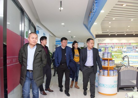 對愛親母嬰店的好評轉型新零售