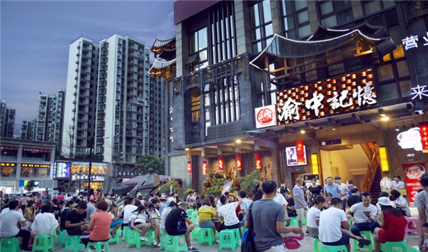 成都火鍋加盟哪家好，三十年老品牌成在創(chuàng)新