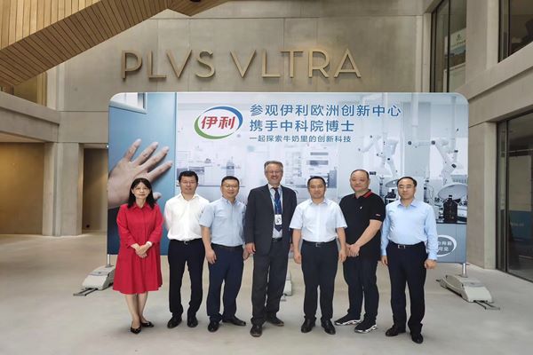 北京愛親公司怎么樣 愛親受邀領略金領冠塞納牧原