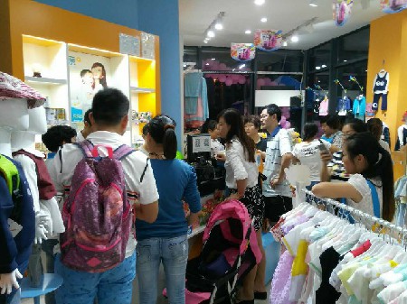 怎么加盟母嬰店呢