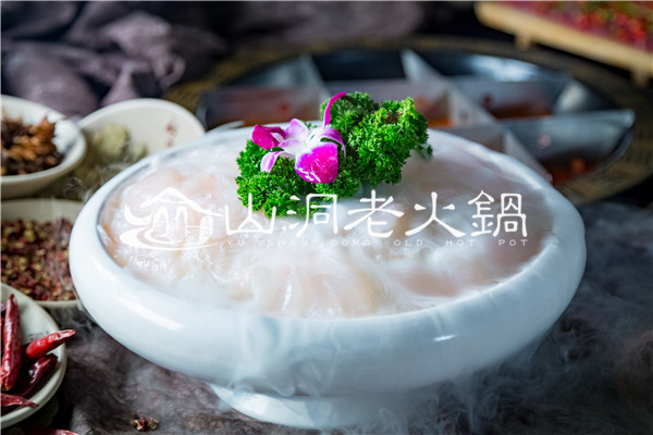 重慶***地道的火鍋店，這家人氣始終居高不下！
