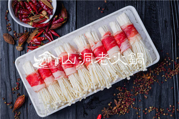 重慶***地道的火鍋店，這家人氣始終居高不下！