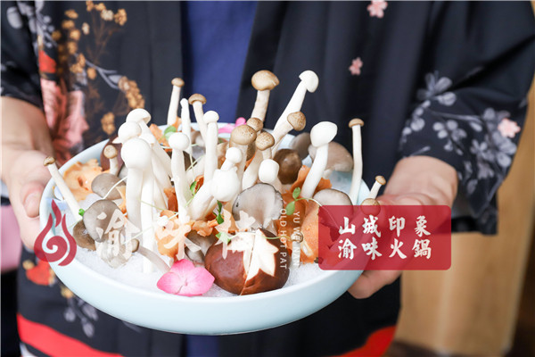重慶本地人喜歡的火鍋？這家是正宗老味道