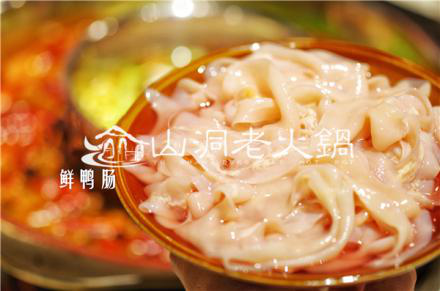 四川本地人吃什么火鍋？這家店門前排的隊就是答案！
