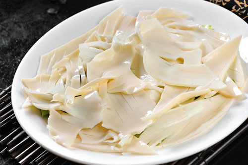 享受地道重慶老火鍋，麻辣重點(diǎn)***讓你吃的滿足
