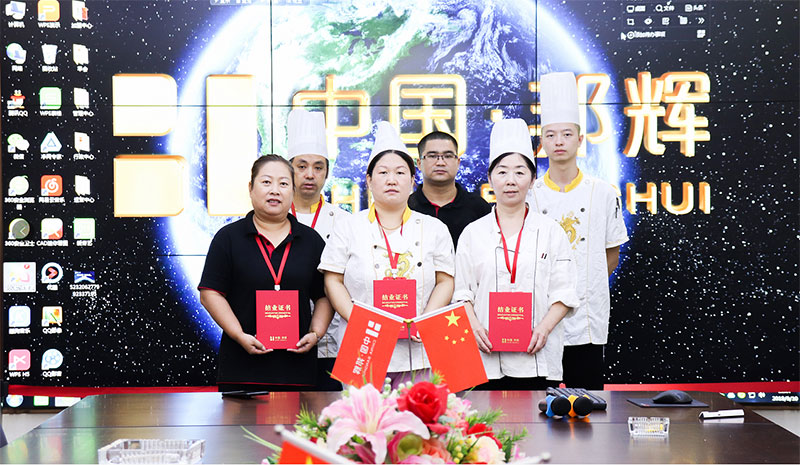 重慶火鍋店連鎖加盟:三大服務(wù)火鍋創(chuàng)業(yè)成功的關(guān)鍵