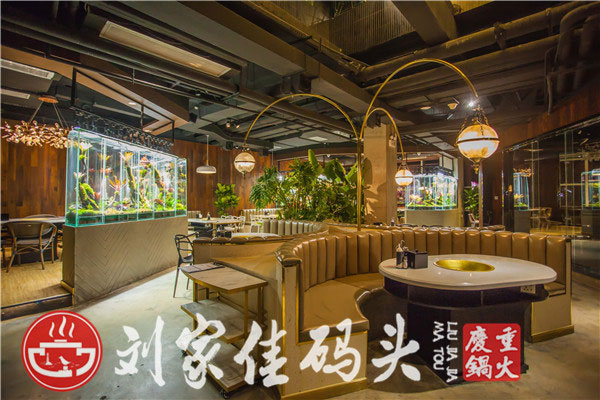 加盟重慶火鍋店需要多少錢？這家店的加盟費性價比***高！