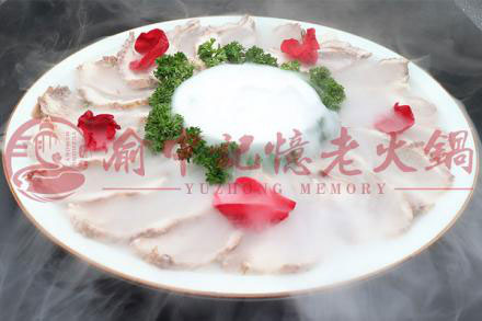 重慶***好吃的火鍋店是哪家？這家一輪一輪的安排上