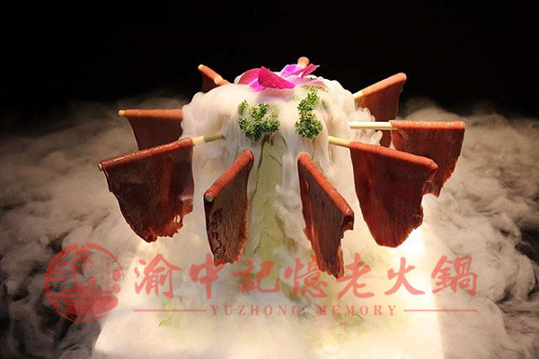 重慶***好吃的火鍋店是哪家？這家一輪一輪的安排上