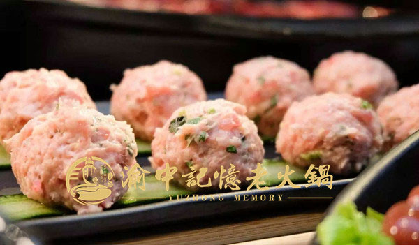 重慶火鍋店哪家***出名？沙坪壩這家深夜都還在營業(yè)