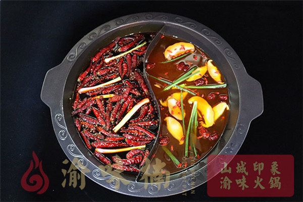 重慶吃火鍋哪里***正宗？菜品有創(chuàng)意、顏值還高