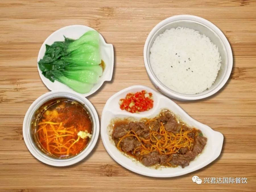 總加班不如創(chuàng)業(yè)，都市快餐加盟無需經(jīng)驗(yàn)總部扶持