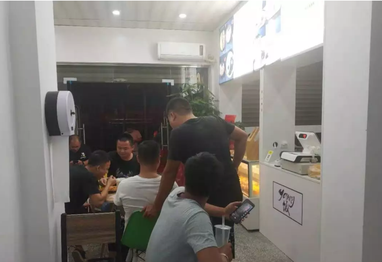 快餐加盟店生意火爆的秘訣:要考慮這5點(diǎn),還要打好品牌持久戰(zhàn)!