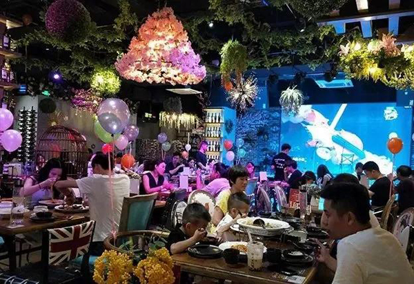 這家有個(gè)性的音樂(lè)餐吧你一定喜歡它