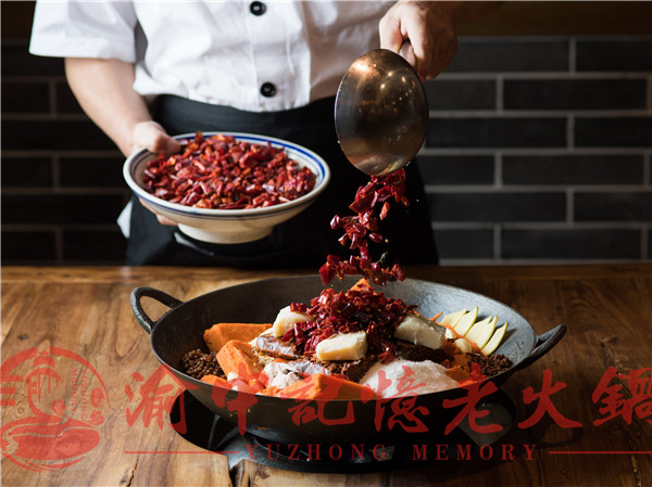 重慶有什么特色火鍋加盟？這家是正宗純牛油火鍋味道