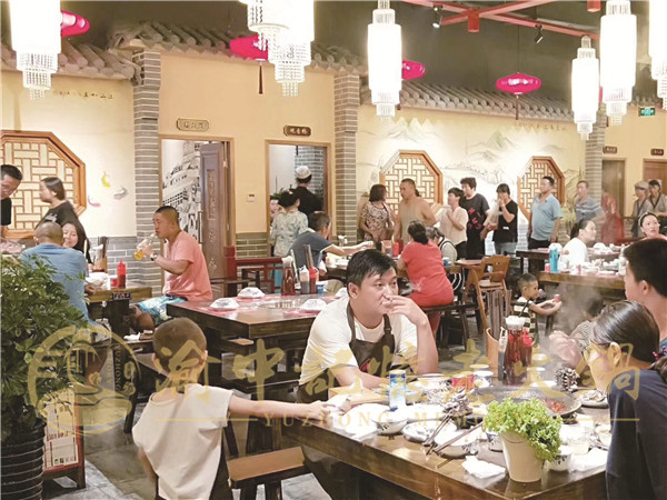重慶哪家火鍋店***正宗？正宗牛油鍋底