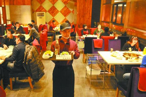 全國特色火鍋加盟，這家100+分店，選它有錢賺