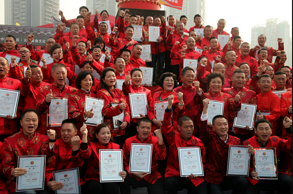重慶火鍋店加盟哪個好？渝中記憶各種優(yōu)勢任你選擇