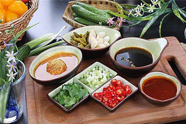 加盟火鍋行業(yè)對于初創(chuàng)業(yè)的加盟商有什么好處？