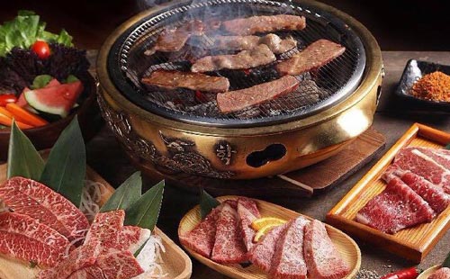 百草味果木炭火烤肉、引領烤肉新潮流