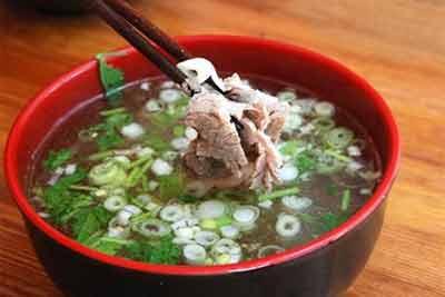 加盟九品鍋牛小館牛肉湯好不好?獨特技巧成就成功事業(yè)